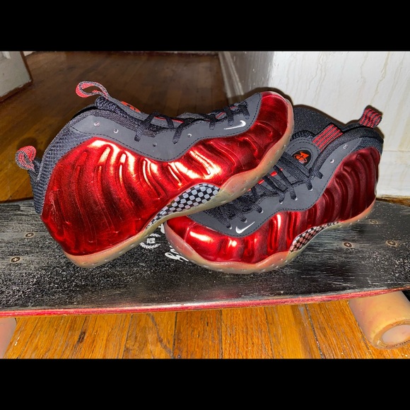 Men’s Foamposite 1s - Picture 5 of 7